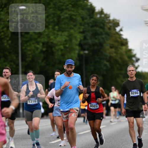 29.06.2025 - hella hamburg halbmarathon Dr. Thomas Lammeyer http://msf.ph/oto/8163052 29.06.2025 10:08:51 Kennedybrücke 1126, 1316, 1559, 2011, 2424, 2463, 2698, 2852, 3994, 4146, 4293, 4538, 4904, 6311, 7017, 8089, 8217, 9280, 10100, 10213, 10709, 10834, 10962 meine-sportfotos.de