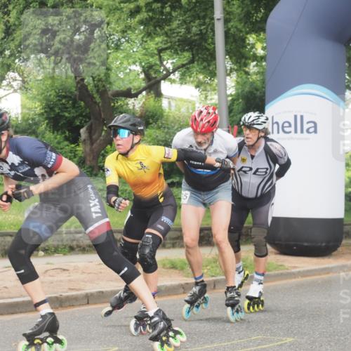 29.06.2025 - hella hamburg halbmarathon KatJ http://msf.ph/oto/8163086 29.06.2025 09:13:26 Zwischen KM18-KM19  meine-sportfotos.de