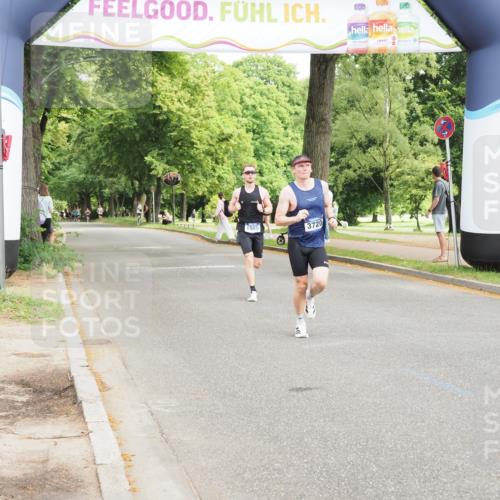 29.06.2025 - hella hamburg halbmarathon MichiJ http://msf.ph/oto/8163112 29.06.2025 10:12:42 Zwischen KM18-KM19 35, 52, 6559, 9475, 13751, 16548, 17886 meine-sportfotos.de