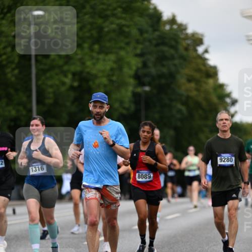 29.06.2025 - hella hamburg halbmarathon Dr. Thomas Lammeyer http://msf.ph/oto/8163115 29.06.2025 10:08:51 Kennedybrücke 1126, 1316, 1559, 2011, 2424, 2463, 2698, 2852, 3994, 4146, 4293, 4538, 4904, 6311, 7017, 8089, 8217, 9280, 10100, 10213, 10709, 10834, 10962 meine-sportfotos.de