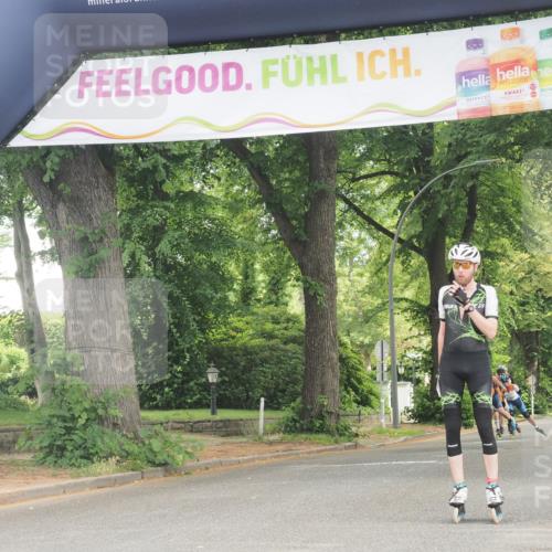 29.06.2025 - hella hamburg halbmarathon KatJ http://msf.ph/oto/8163135 29.06.2025 09:13:29 Zwischen KM18-KM19  meine-sportfotos.de