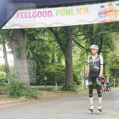 29.06.2025 - hella hamburg halbmarathon KatJ http://msf.ph/oto/8163188 29.06.2025 09:13:29 Zwischen KM18-KM19  meine-sportfotos.de