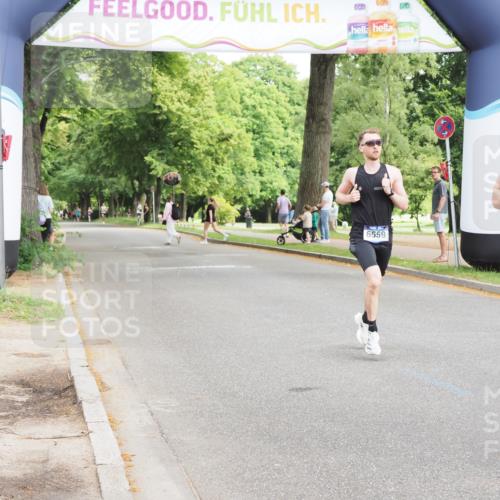 29.06.2025 - hella hamburg halbmarathon MichiJ http://msf.ph/oto/8163215 29.06.2025 10:12:43 Zwischen KM18-KM19 35, 52, 3720, 6559, 9475, 13751, 16548 meine-sportfotos.de
