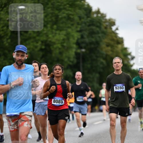 29.06.2025 - hella hamburg halbmarathon Dr. Thomas Lammeyer http://msf.ph/oto/8163221 29.06.2025 10:08:52 Kennedybrücke 1126, 1316, 1559, 2011, 2424, 2463, 2540, 2698, 2852, 3994, 4146, 4293, 4538, 4904, 6311, 7017, 8089, 8217, 9280, 10100, 10213, 10709, 10834, 10962 meine-sportfotos.de