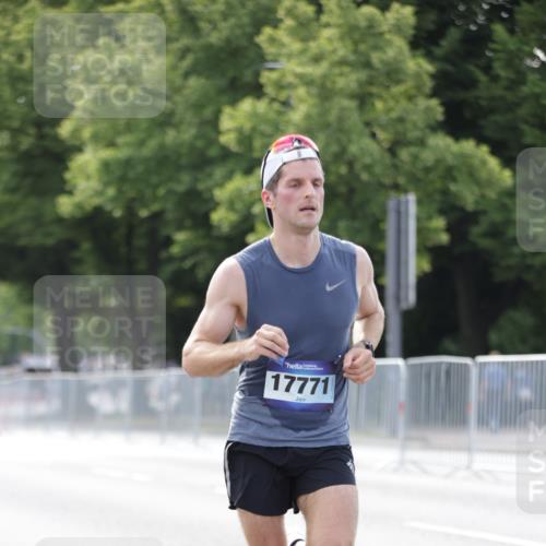 29.06.2025 - hella hamburg halbmarathon Jannik Wohlers http://msf.ph/oto/8163230 29.06.2025 09:40:21 Lombardsbrücke 5253, 6816, 9151, 9475, 11210, 11829, 12373, 17771, 18930 meine-sportfotos.de