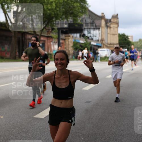 29.06.2025 - hella hamburg halbmarathon Yannick Fuchs http://msf.ph/oto/8163316 29.06.2025 10:39:42 20KM 2098, 2188, 2367, 2470, 3785, 4997, 5623, 5648, 5706, 6054, 6375, 6819, 6831, 7087, 7167, 7325, 7709, 7843, 8871, 9105, 9710, 9720, 10064, 10741, 11291, 11688, 11821, 12154, 12161, 12643, 12783, 13919, 14374, 15365, 15636, 15651, 15666, 15760, 16617, 16685, 16689, 16725, 16834, 17544, 17960, 18055, 18185, 18407, 18638, 18689, 18718, 18862, 19116 meine-sportfotos.de