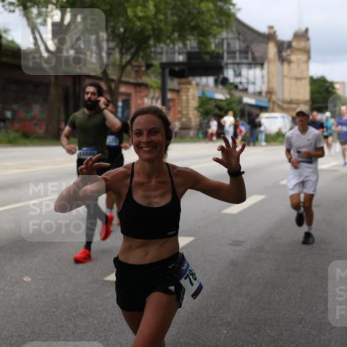29.06.2025 - hella hamburg halbmarathon Yannick Fuchs http://msf.ph/oto/8163330 29.06.2025 10:39:42 20KM 2098, 2188, 2367, 2470, 3785, 4997, 5623, 5648, 5706, 6054, 6375, 6819, 6831, 7087, 7167, 7325, 7709, 7843, 8871, 9105, 9710, 9720, 10064, 10741, 11291, 11688, 11821, 12154, 12161, 12643, 12783, 13919, 14374, 15365, 15636, 15651, 15666, 15760, 16617, 16685, 16689, 16725, 16834, 17544, 17960, 18055, 18185, 18407, 18638, 18689, 18718, 18862, 19116 meine-sportfotos.de