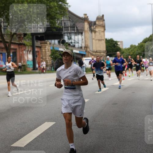 29.06.2025 - hella hamburg halbmarathon Yannick Fuchs http://msf.ph/oto/8163399 29.06.2025 10:39:43 20KM 2098, 2188, 2367, 2470, 3785, 4997, 5623, 5648, 5706, 6054, 6375, 6819, 6831, 7087, 7167, 7325, 7709, 7843, 8871, 9105, 9710, 9720, 10064, 10741, 11291, 11688, 11821, 12154, 12161, 12643, 12783, 13919, 14374, 15365, 15636, 15651, 15666, 15760, 16617, 16685, 16689, 16725, 16834, 17544, 17960, 18055, 18185, 18407, 18638, 18689, 18862, 19116 meine-sportfotos.de