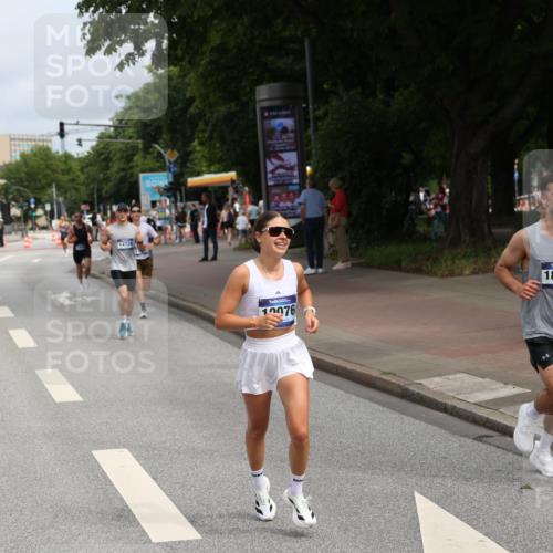 29.06.2025 - hella hamburg halbmarathon Yannick Fuchs http://msf.ph/oto/8163425 29.06.2025 10:21:44 20KM 7380, 9565, 12641, 13779, 13780, 14728, 17040, 18692, 19076 meine-sportfotos.de