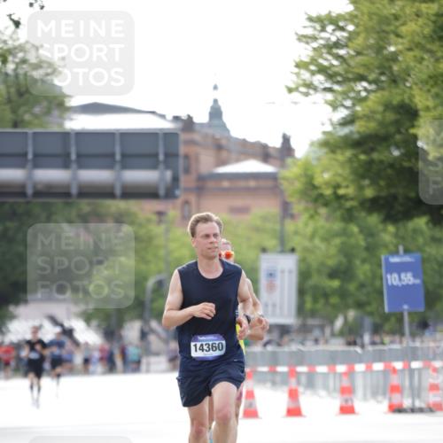 29.06.2025 - hella hamburg halbmarathon Jannik Wohlers http://msf.ph/oto/8163435 29.06.2025 09:40:26 Lombardsbrücke 5253, 6816, 9475, 11210, 11829, 12373, 14360, 14766, 15526, 17771 meine-sportfotos.de