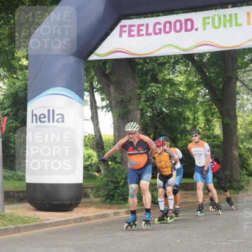 29.06.2025 - hella hamburg halbmarathon KatJ http://msf.ph/oto/8163439 29.06.2025 09:13:33 Zwischen KM18-KM19  meine-sportfotos.de