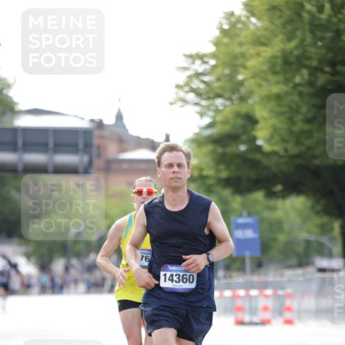 29.06.2025 - hella hamburg halbmarathon Jannik Wohlers http://msf.ph/oto/8163500 29.06.2025 09:40:27 Lombardsbrücke 5253, 6816, 9475, 11829, 12373, 14360, 14766, 15526, 17771 meine-sportfotos.de