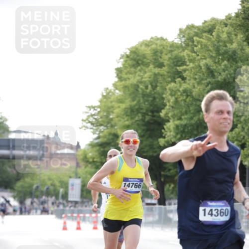 29.06.2025 - hella hamburg halbmarathon Jannik Wohlers http://msf.ph/oto/8163771 29.06.2025 09:40:29 Lombardsbrücke 11829, 12373, 14360, 14766, 15526, 17771 meine-sportfotos.de
