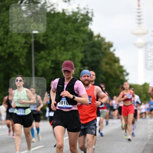 29.06.2025 - hella hamburg halbmarathon Dr. Thomas Lammeyer http://msf.ph/oto/8163847 29.06.2025 10:09:02 Kennedybrücke 1126, 1316, 1347, 1559, 2424, 2463, 2540, 2698, 2852, 3994, 4146, 4293, 4394, 4538, 6311, 6907, 6908, 7017, 8089, 8217, 9280, 10100, 10709, 10834, 11088 meine-sportfotos.de