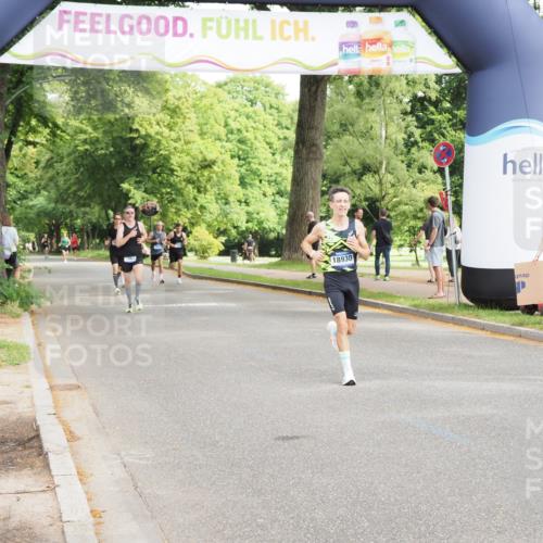 29.06.2025 - hella hamburg halbmarathon MichiJ http://msf.ph/oto/8163860 29.06.2025 10:13:17 Zwischen KM18-KM19 9151, 18897 meine-sportfotos.de