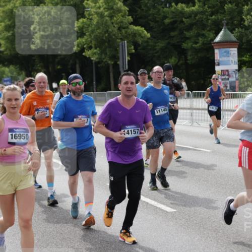 29.06.2025 - hella hamburg halbmarathon Jannik Wohlers http://msf.ph/oto/8163862 29.06.2025 10:20:25 Lombardsbrücke 2053, 2101, 2325, 2834, 2923, 2945, 3247, 3781, 4082, 4288, 4350, 4754, 4869, 5041, 5625, 6608, 8113, 8724, 8940, 9005, 9011, 9236, 9981, 10050, 10350, 11100, 11145, 11995, 12844, 14138, 14157, 14246, 14342, 14344, 14500, 14502, 14503, 14610, 14611, 14615, 14670, 14986, 15913, 16135, 16254, 16950, 17095, 17155, 17832, 17987, 18141, 18397, 18423, 18620, 18908, 19124, 19125, 19131, 19132 meine-sportfotos.de