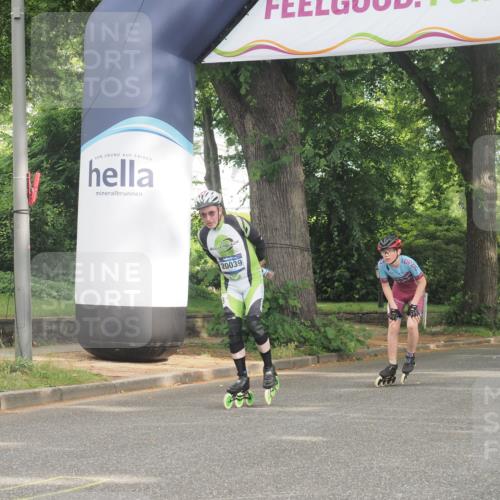 29.06.2025 - hella hamburg halbmarathon KatJ http://msf.ph/oto/8163864 29.06.2025 09:13:36 Zwischen KM18-KM19  meine-sportfotos.de