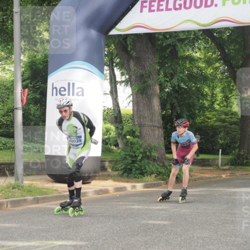 29.06.2025 - hella hamburg halbmarathon KatJ http://msf.ph/oto/8163931 29.06.2025 09:13:36 Zwischen KM18-KM19  meine-sportfotos.de