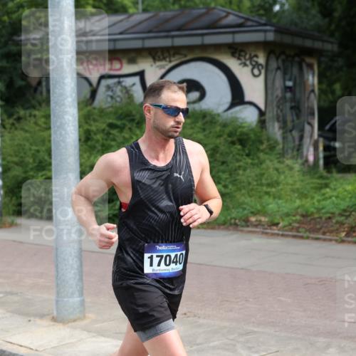 29.06.2025 - hella hamburg halbmarathon Yannick Fuchs http://msf.ph/oto/8163944 29.06.2025 10:21:51 20KM 1065, 7380, 12641, 12992, 13780, 14728, 15023, 15671, 17040, 18692, 19076 meine-sportfotos.de