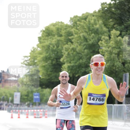 29.06.2025 - hella hamburg halbmarathon Jannik Wohlers http://msf.ph/oto/8163979 29.06.2025 09:40:30 Lombardsbrücke 11829, 14360, 14766, 15526, 17771 meine-sportfotos.de