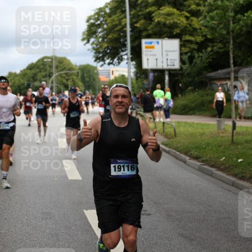 29.06.2025 - hella hamburg halbmarathon Yannick Fuchs http://msf.ph/oto/8163993 29.06.2025 10:39:54 20KM 2188, 2270, 2367, 2470, 2590, 2707, 3056, 3186, 4277, 4854, 5623, 5648, 5706, 6054, 6071, 6819, 6831, 7056, 7087, 7385, 7709, 8374, 9105, 9585, 9710, 11291, 11495, 11821, 12643, 12783, 13919, 14374, 14385, 14764, 15365, 15563, 15636, 15651, 16513, 16617, 16725, 17499, 17544, 17674, 17960, 18081, 18185, 18346, 18407, 18637, 18638, 18862, 18878, 19116 meine-sportfotos.de