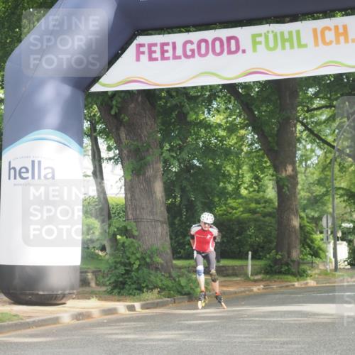29.06.2025 - hella hamburg halbmarathon KatJ http://msf.ph/oto/8164093 29.06.2025 09:13:43 Zwischen KM18-KM19  meine-sportfotos.de