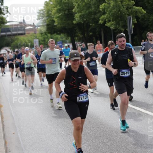 29.06.2025 - hella hamburg halbmarathon Jannik Wohlers http://msf.ph/oto/8164144 29.06.2025 10:20:29 Lombardsbrücke 2101, 2325, 2834, 2923, 2945, 3247, 3781, 3813, 4082, 4288, 4350, 5041, 5061, 6608, 8113, 8724, 8940, 9005, 9011, 9236, 9981, 10050, 10350, 10585, 11145, 12694, 12844, 14138, 14157, 14246, 14342, 14344, 14610, 14611, 14615, 14670, 14986, 15020, 15470, 15913, 16135, 16256, 16950, 17035, 17095, 17155, 17367, 17832, 18141, 18305, 18397, 18620, 19124, 19125, 19131, 19132 meine-sportfotos.de