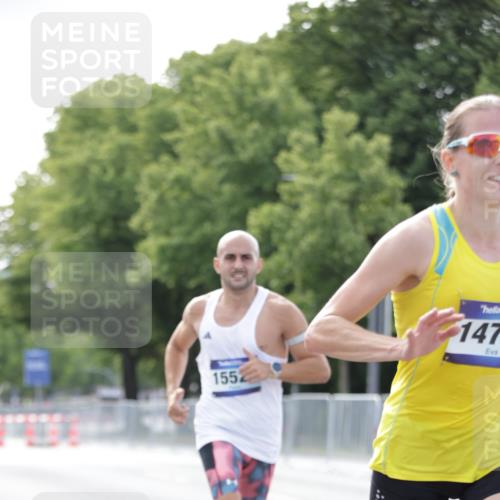 29.06.2025 - hella hamburg halbmarathon Jannik Wohlers http://msf.ph/oto/8164168 29.06.2025 09:40:30 Lombardsbrücke 11829, 14360, 14766, 15526, 17771 meine-sportfotos.de