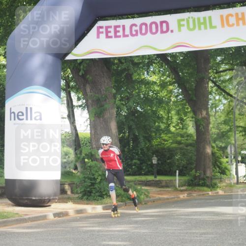 29.06.2025 - hella hamburg halbmarathon KatJ http://msf.ph/oto/8164172 29.06.2025 09:13:43 Zwischen KM18-KM19  meine-sportfotos.de