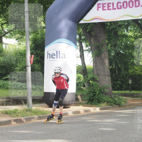 29.06.2025 - hella hamburg halbmarathon KatJ http://msf.ph/oto/8164295 29.06.2025 09:13:44 Zwischen KM18-KM19  meine-sportfotos.de