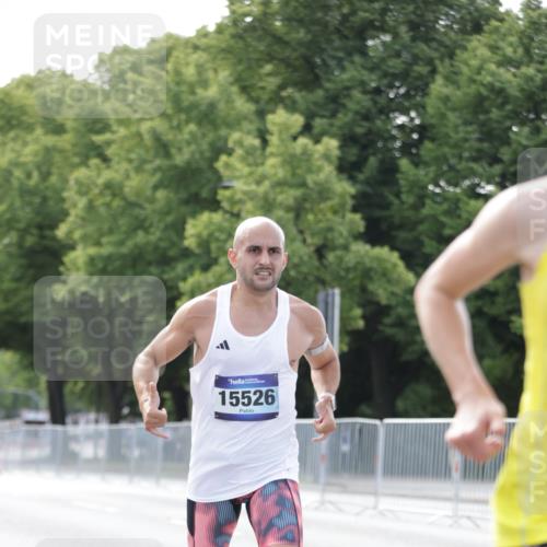 29.06.2025 - hella hamburg halbmarathon Jannik Wohlers http://msf.ph/oto/8164297 29.06.2025 09:40:30 Lombardsbrücke 11829, 14360, 14766, 15526, 17771 meine-sportfotos.de