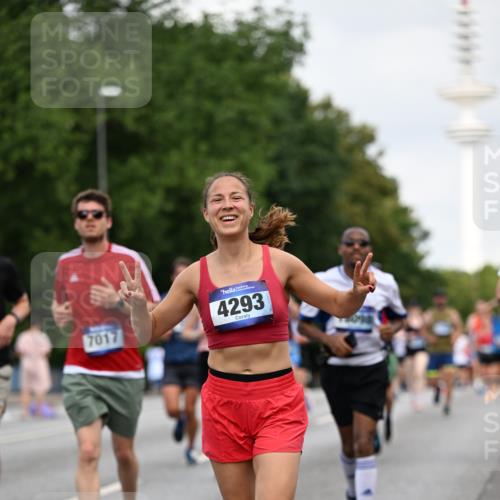 29.06.2025 - hella hamburg halbmarathon Dr. Thomas Lammeyer http://msf.ph/oto/8164320 29.06.2025 10:09:07 Kennedybrücke 1126, 1213, 1347, 1559, 2424, 2463, 2540, 2698, 2852, 3071, 3994, 4293, 4394, 4538, 6907, 6908, 7017, 7826, 9280, 10100, 10709, 10834, 11088 meine-sportfotos.de