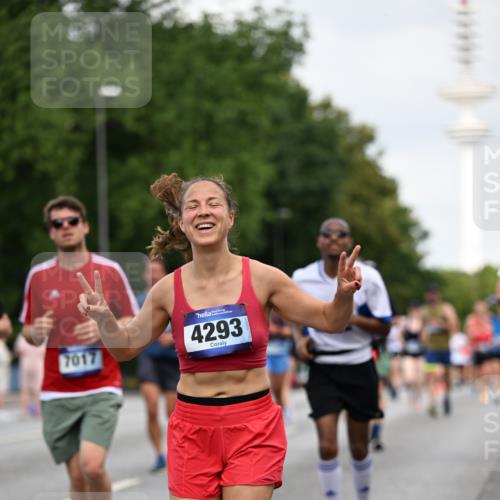 29.06.2025 - hella hamburg halbmarathon Dr. Thomas Lammeyer http://msf.ph/oto/8164350 29.06.2025 10:09:07 Kennedybrücke 1126, 1213, 1347, 1559, 2424, 2463, 2540, 2698, 2852, 3071, 3994, 4293, 4394, 4538, 6907, 6908, 7017, 7826, 9280, 10100, 10709, 10834, 11088 meine-sportfotos.de