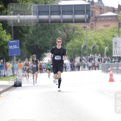 29.06.2025 - hella hamburg halbmarathon Jannik Wohlers http://msf.ph/oto/8164376 29.06.2025 09:40:37 Lombardsbrücke 14360, 14766, 15526, 17771 meine-sportfotos.de