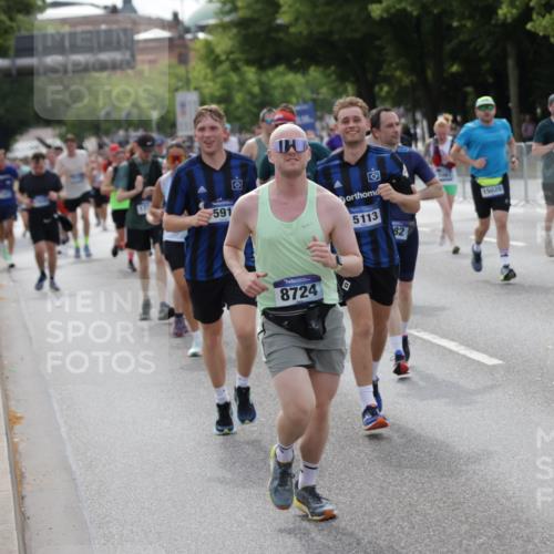 29.06.2025 - hella hamburg halbmarathon Jannik Wohlers http://msf.ph/oto/8164603 29.06.2025 10:20:31 Lombardsbrücke 2101, 2325, 2923, 2945, 3247, 3813, 4082, 4350, 5041, 5061, 6608, 7608, 8113, 8724, 8940, 9005, 9011, 9236, 9981, 10050, 10350, 10585, 11145, 12694, 12844, 13057, 13508, 14138, 14157, 14246, 14342, 14344, 14610, 14611, 14615, 14670, 14986, 15020, 15470, 15767, 15913, 16256, 16896, 16950, 17035, 17095, 17155, 17367, 17832, 18141, 18305, 18397, 18620, 19124, 19125, 19131, 19132 meine-sportfotos.de