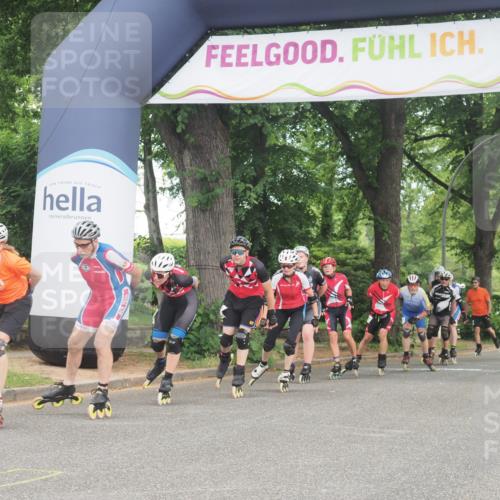 29.06.2025 - hella hamburg halbmarathon KatJ http://msf.ph/oto/8164614 29.06.2025 09:14:20 Zwischen KM18-KM19  meine-sportfotos.de
