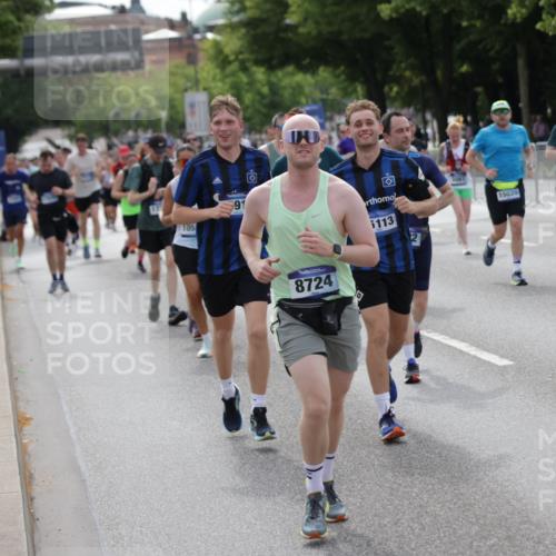 29.06.2025 - hella hamburg halbmarathon Jannik Wohlers http://msf.ph/oto/8164624 29.06.2025 10:20:31 Lombardsbrücke 2101, 2325, 2923, 2945, 3247, 3813, 4082, 4350, 5041, 5061, 6608, 7608, 8113, 8724, 8940, 9005, 9011, 9236, 9981, 10050, 10350, 10585, 11145, 12694, 12844, 13057, 13508, 14138, 14157, 14246, 14342, 14344, 14610, 14611, 14615, 14670, 14986, 15020, 15470, 15767, 15913, 16256, 16896, 16950, 17035, 17095, 17155, 17367, 17832, 18141, 18305, 18397, 18620, 19124, 19125, 19131, 19132 meine-sportfotos.de