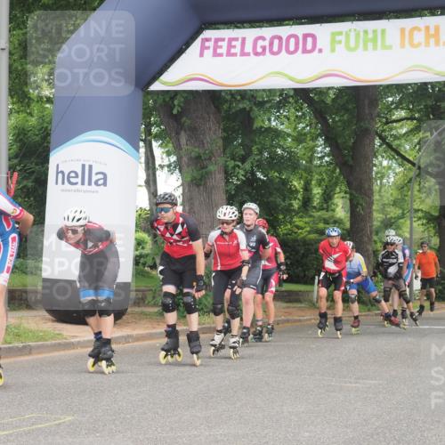 29.06.2025 - hella hamburg halbmarathon KatJ http://msf.ph/oto/8164647 29.06.2025 09:14:20 Zwischen KM18-KM19  meine-sportfotos.de