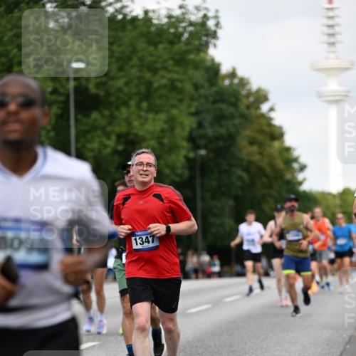 29.06.2025 - hella hamburg halbmarathon Dr. Thomas Lammeyer http://msf.ph/oto/8164679 29.06.2025 10:09:11 Kennedybrücke 1126, 1213, 1347, 1559, 2424, 2540, 2852, 3071, 3994, 4293, 4394, 4538, 5869, 6907, 6908, 7017, 7826, 9280, 10100, 10709, 10834, 11088 meine-sportfotos.de