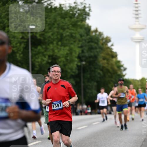 29.06.2025 - hella hamburg halbmarathon Dr. Thomas Lammeyer http://msf.ph/oto/8164694 29.06.2025 10:09:11 Kennedybrücke 1126, 1213, 1347, 1559, 2424, 2540, 2852, 3071, 3994, 4293, 4394, 4538, 5869, 6907, 6908, 7017, 7826, 9280, 10100, 10709, 10834, 11088 meine-sportfotos.de