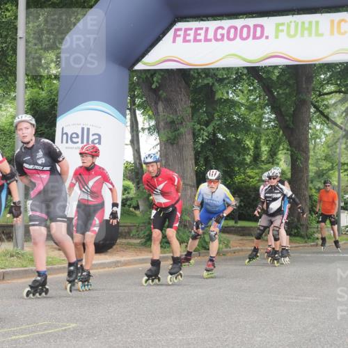 29.06.2025 - hella hamburg halbmarathon KatJ http://msf.ph/oto/8164716 29.06.2025 09:14:21 Zwischen KM18-KM19  meine-sportfotos.de