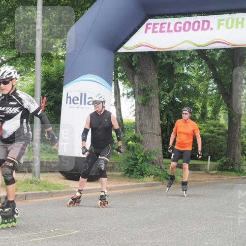 29.06.2025 - hella hamburg halbmarathon KatJ http://msf.ph/oto/8164937 29.06.2025 09:14:22 Zwischen KM18-KM19  meine-sportfotos.de