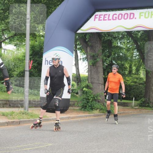 29.06.2025 - hella hamburg halbmarathon KatJ http://msf.ph/oto/8164962 29.06.2025 09:14:22 Zwischen KM18-KM19  meine-sportfotos.de