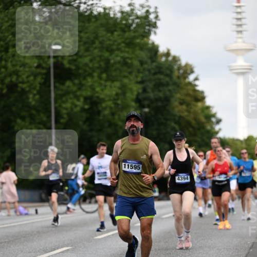 29.06.2025 - hella hamburg halbmarathon Dr. Thomas Lammeyer http://msf.ph/oto/8165007 29.06.2025 10:09:15 Kennedybrücke 1126, 1213, 1347, 1559, 2424, 2540, 2852, 3071, 3578, 4293, 4394, 4538, 5869, 6907, 6908, 7017, 7826, 8316, 9165, 9680, 10100, 10694, 10709, 10834, 11088 meine-sportfotos.de