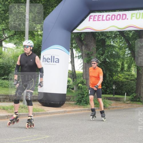 29.06.2025 - hella hamburg halbmarathon KatJ http://msf.ph/oto/8165021 29.06.2025 09:14:23 Zwischen KM18-KM19  meine-sportfotos.de