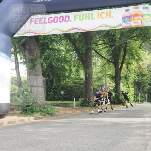 29.06.2025 - hella hamburg halbmarathon KatJ http://msf.ph/oto/8165050 29.06.2025 09:14:55 Zwischen KM18-KM19  meine-sportfotos.de
