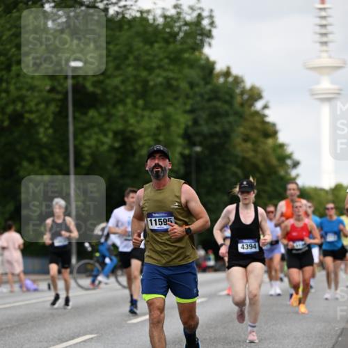 29.06.2025 - hella hamburg halbmarathon Dr. Thomas Lammeyer http://msf.ph/oto/8165051 29.06.2025 10:09:15 Kennedybrücke 1126, 1213, 1347, 1559, 2424, 2540, 2852, 3071, 3578, 4293, 4394, 4538, 5869, 6907, 6908, 7017, 7826, 8316, 9165, 9680, 10100, 10694, 10709, 10834, 11088 meine-sportfotos.de