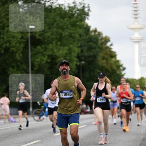 29.06.2025 - hella hamburg halbmarathon Dr. Thomas Lammeyer http://msf.ph/oto/8165069 29.06.2025 10:09:15 Kennedybrücke 1126, 1213, 1347, 1559, 2424, 2540, 2852, 3071, 3578, 4293, 4394, 4538, 5869, 6907, 6908, 7017, 7826, 8316, 9165, 9680, 10100, 10694, 10709, 10834, 11088 meine-sportfotos.de