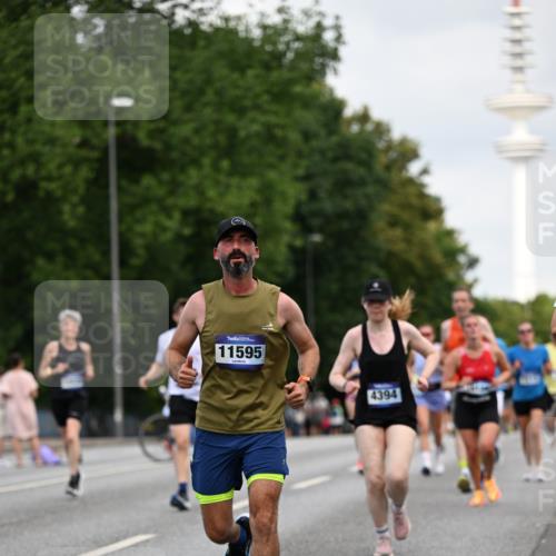 29.06.2025 - hella hamburg halbmarathon Dr. Thomas Lammeyer http://msf.ph/oto/8165104 29.06.2025 10:09:16 Kennedybrücke 1126, 1213, 1347, 1559, 2298, 2424, 2540, 2852, 3071, 3578, 4293, 4394, 4538, 5869, 6059, 6907, 6908, 7017, 7826, 8316, 9007, 9165, 9680, 10694, 10834, 11088 meine-sportfotos.de