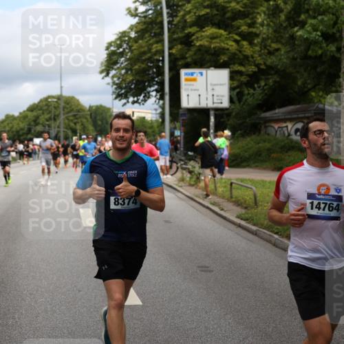 29.06.2025 - hella hamburg halbmarathon Yannick Fuchs http://msf.ph/oto/8165153 29.06.2025 10:40:12 20KM 1569, 1600, 1920, 2048, 2138, 2189, 2270, 2590, 2707, 3056, 3186, 3477, 4277, 4345, 4854, 5648, 6071, 6290, 6460, 6532, 6711, 7056, 7385, 7450, 8269, 8374, 8668, 9585, 10792, 10796, 11495, 11773, 11936, 12084, 12277, 13525, 14062, 14200, 14228, 14374, 14385, 14462, 14764, 14804, 14911, 15563, 15636, 15741, 16513, 16624, 17499, 17674, 17835, 18081, 18346, 18637, 18878 meine-sportfotos.de